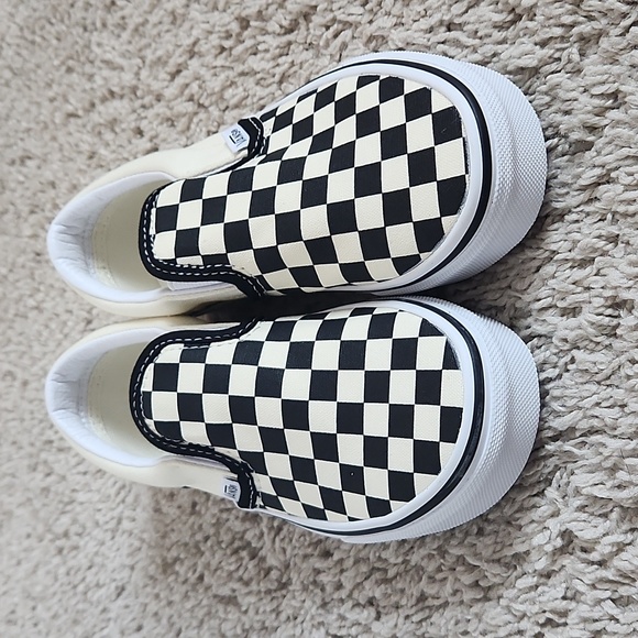 NWT checkerboard Vans - Picture 2 of 4